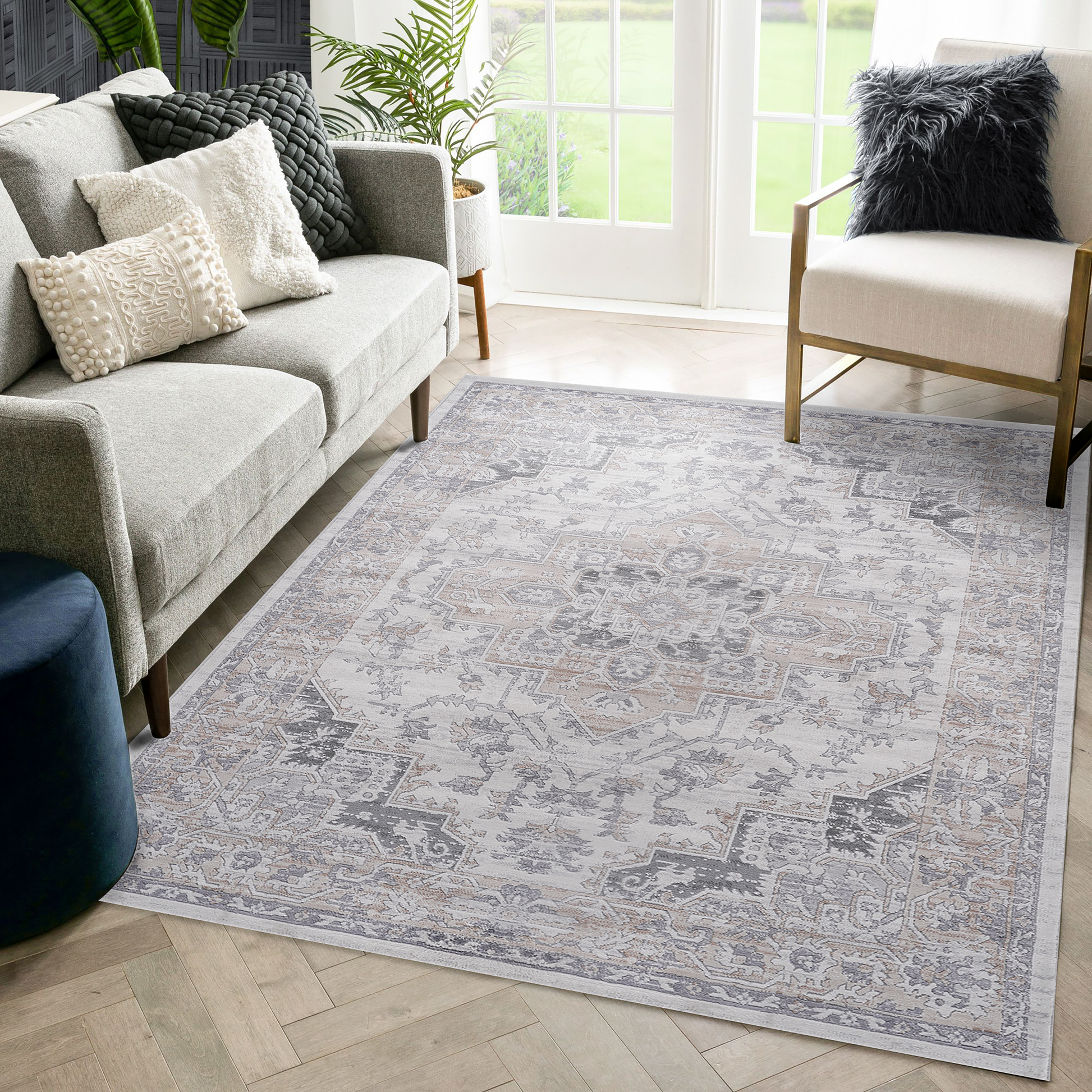NAAR MARFI Collection 5X7 Ivory / Beige / Oriental Area Rug